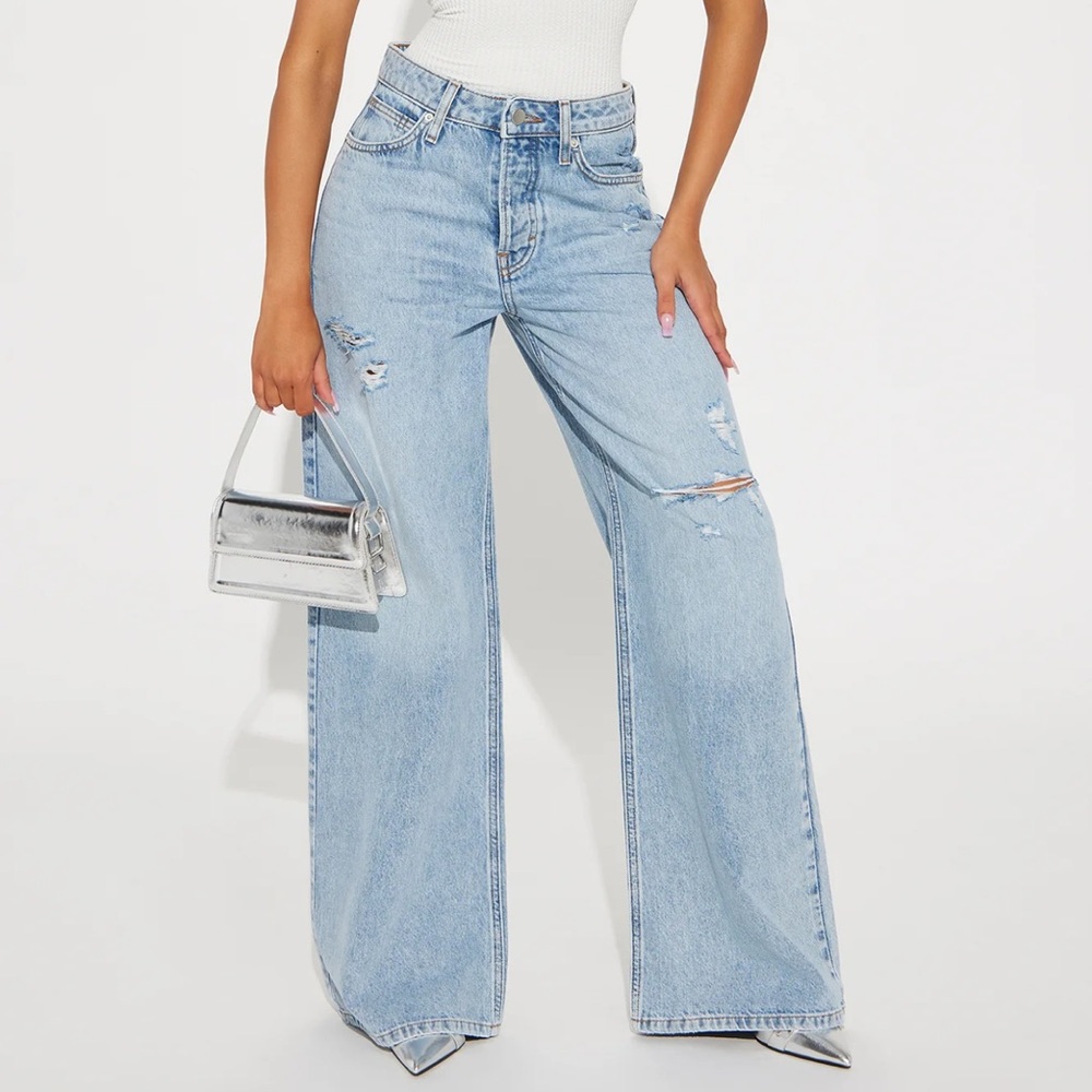 Women's Light Blue Jeans